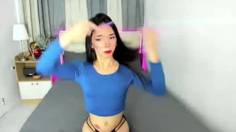 Andrea online show from February 5, 3:20 pm