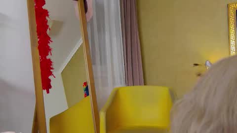 Alura Jenson online show from February 14, 10:56 pm