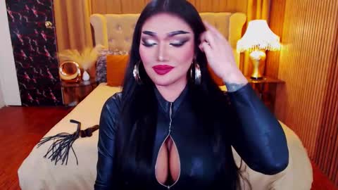 Alura Jhenson online show from November 26, 10:56 am