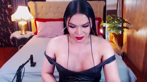 Alura Jhenson online show from May 3, 2:06 am