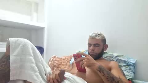 alvaromixoficial online show from April 27, 5:21 pm