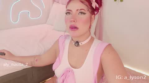 Im back 3 follow me on instagram  na misuan online show from October 18, 11:25 am