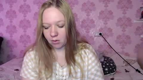 alya764770 online show from August 9, 4:07 am