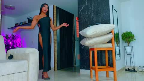 Alya Campbell online show from May 14, 10:08 pm