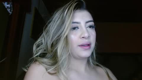 alyce__ online show from January 17, 4:55 am