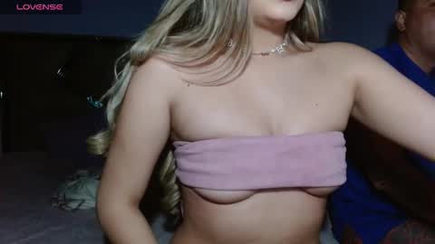 alyce__ online show from February 26, 3:32 am