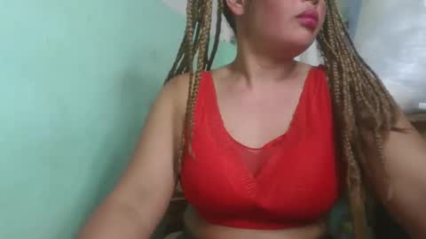 alypierette online show from March 19, 7:58 am