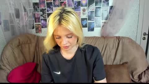 Alysa   7GMT  online show from February 5, 1:58 pm