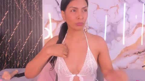 alyson__a online show from May 8, 4:56 pm