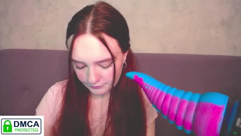 Alyssa online show from November 26, 2:42 am