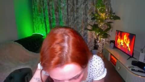 alyssa_smitt online show from January 10, 11:21 pm