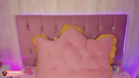 Alyy online show from March 26, 9:09 pm