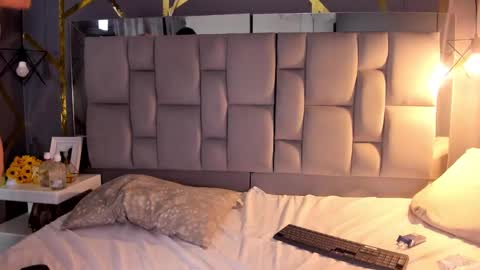 Alyze make feel hot as hell online show from October 7, 10:39 pm