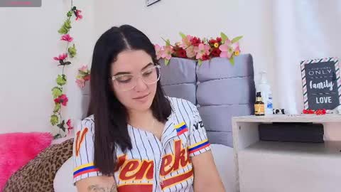 Isabella online show from May 23, 9:11 pm