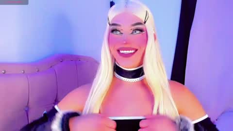 amador_hot online show from May 18, 4:07 am