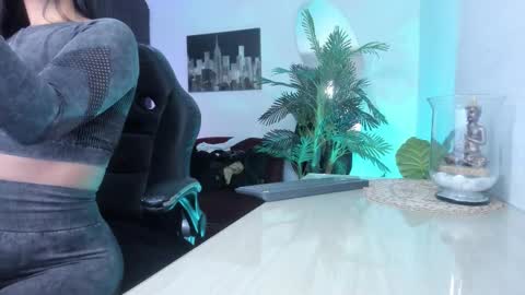 anny online show from February 26, 2:37 am