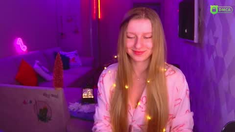 Snapshot of amaliaqueen999 chatting on December 24, 2:54 pm Amalia online show from December 24, 2:54 pm