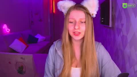 Snapshot of amaliaqueen999 chatting on February 1, 2:56 pm Amalia online show from February 1, 2:56 pm