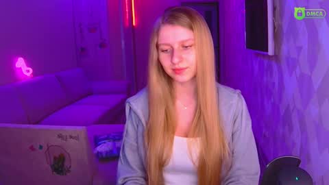 Snapshot of amaliaqueen999 chatting on December 7, 2:08 pm Amalia online show from December 7, 2:08 pm