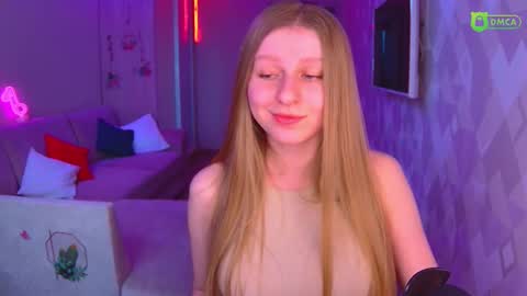 Snapshot of amaliaqueen999 chatting on March 4, 1:59 pm Amalia online show from March 4, 1:59 pm