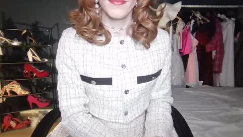 Amalie online show from January 9, 8:55 pm