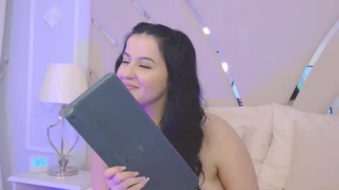 Thea online show from February 4, 5:34 pm