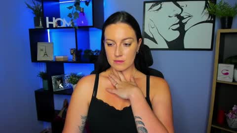 Amanda online show from May 18, 1:17 pm