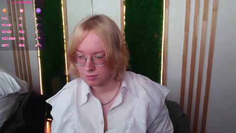Hi im Amanda online show from July 3, 1:49 pm