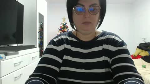 Anda .. online show from December 14, 9:43 pm