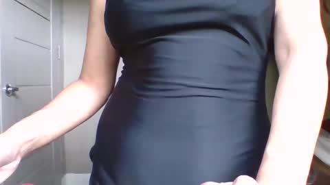 Snapshot of amanda_pinaymama chatting on October 26, 1:50 am amanda online show from October 26, 1:50 am