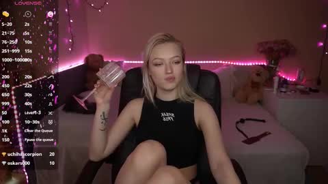 Amanda online show from January 19, 7:51 am