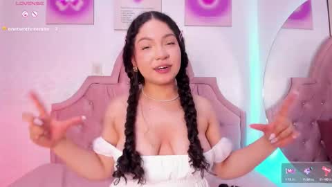 amandalee26 online show from September 14, 7:59 pm