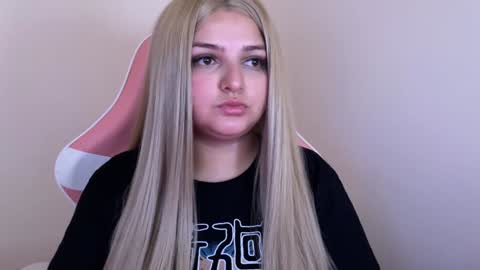 Snapshot of amandhaaa chatting on February 5, 2:48 pm Amandha online show from February 5, 2:48 pm