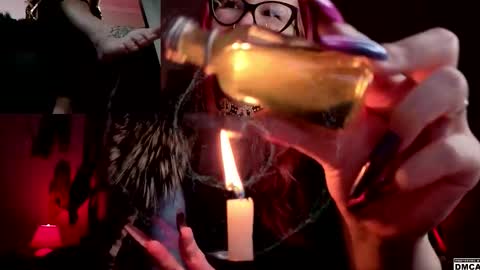 Goddess Amanita online show from December 18, 1:17 pm