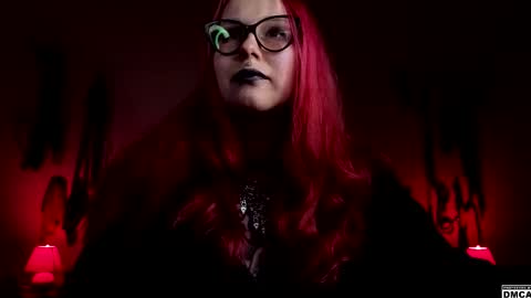 Snapshot of amanita__pantherina chatting on October 16, 10:04 am Goddess Amanita online show from October 16, 10:04 am
