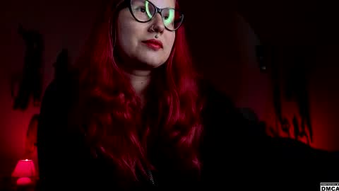 Snapshot of amanita__pantherina chatting on October 9, 12:32 pm Goddess Amanita online show from October 9, 12:32 pm