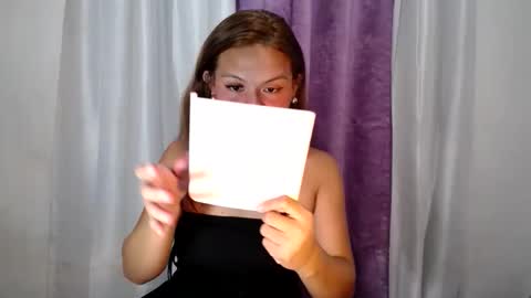 Snapshot of amara_lavelle chatting on October 7, 2:46 pm AMARAA online show from October 7, 2:46 pm