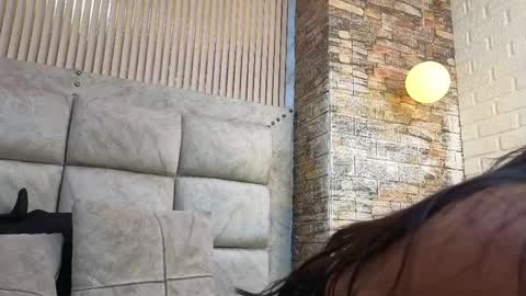 amarahanks_ online show from June 3, 5:54 am