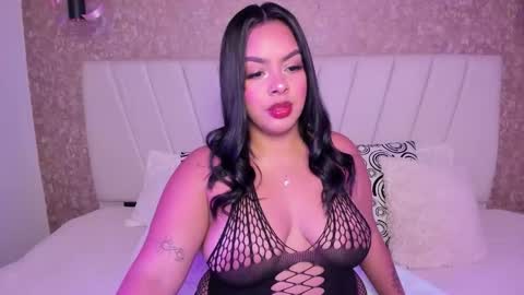 amaranta_carey online show from December 22, 1:45 am