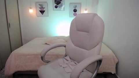 Amarantha online show from March 4, 4:20 pm