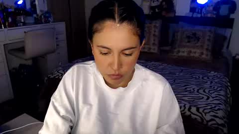 Mila  online show from July 2, 2:31 am