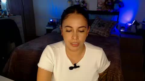 Mila  online show from July 31, 2:01 am