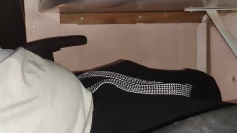 chris online show from January 8, 11:21 am