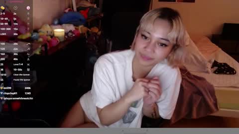 leash online show from January 12, 10:02 am