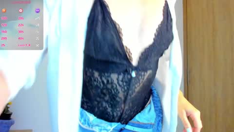 Snapshot of amatista_4 chatting on February 7, 1:04 am Amatista online show from February 7, 1:04 am