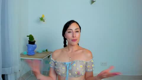 Snapshot of amatista_4 chatting on February 22, 12:49 am Amatista online show from February 22, 12:49 am