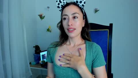 Snapshot of amatista_4 chatting on February 19, 10:45 am Amatista online show from February 19, 10:45 am