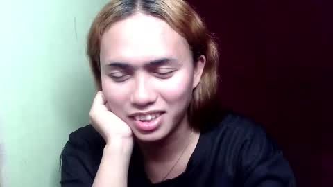 YELLA online show from March 18, 1:33 am