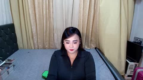 amazingapril4ux online show from April 30, 5:29 pm