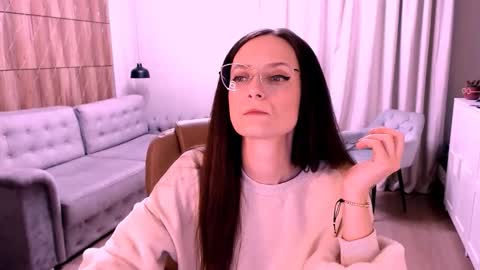 Izza online show from January 14, 1:19 pm